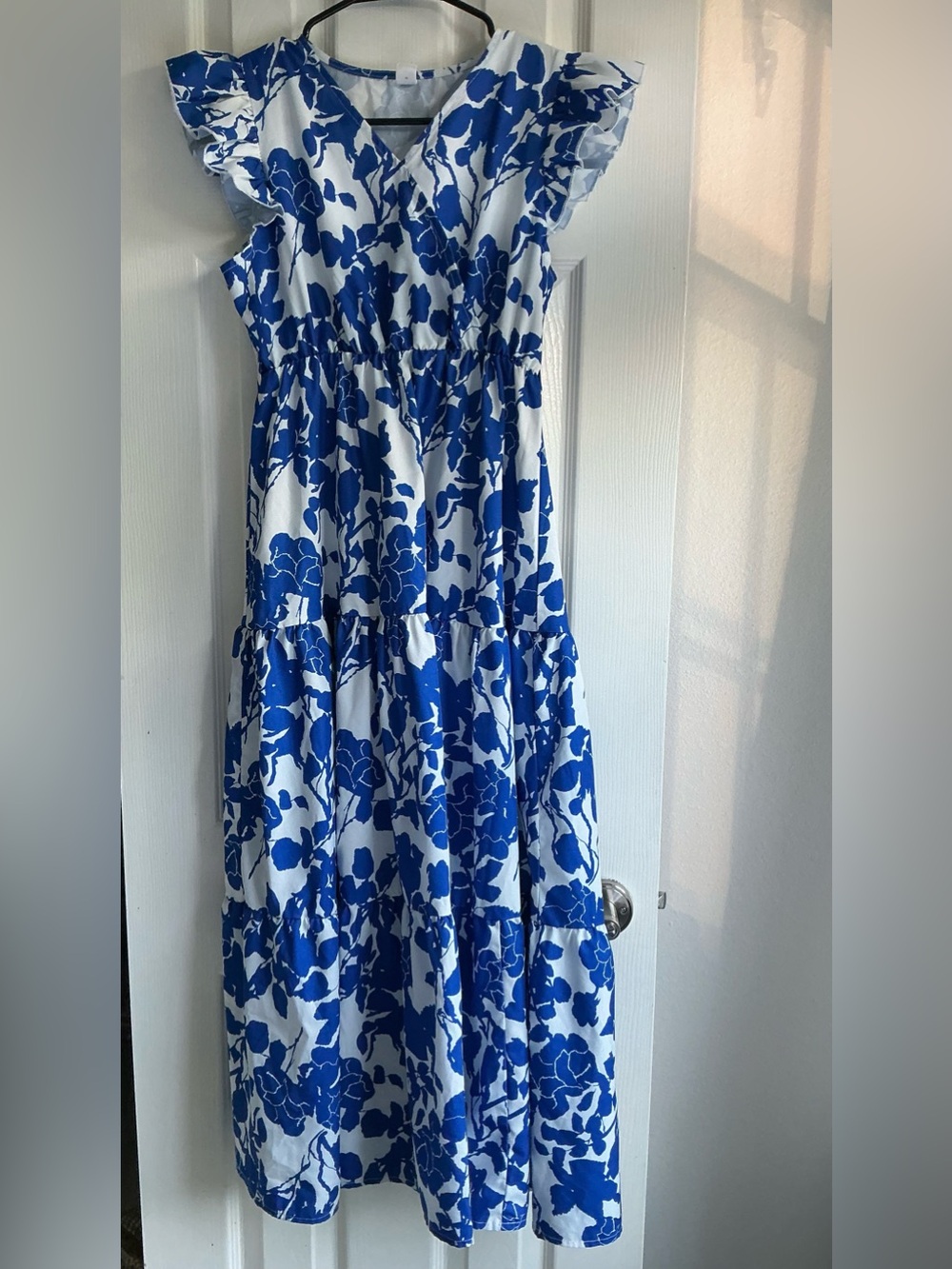 SHEIN Blue and White Floral Ruffle Sleeve Maxi Dress